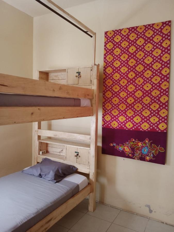 Barracuda Beach Hostel Amed  Ngoại thất bức ảnh