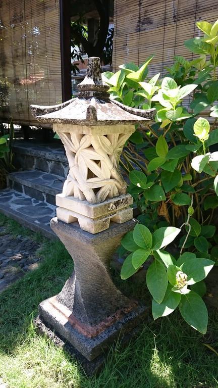 Barracuda Beach Hostel Amed  Ngoại thất bức ảnh