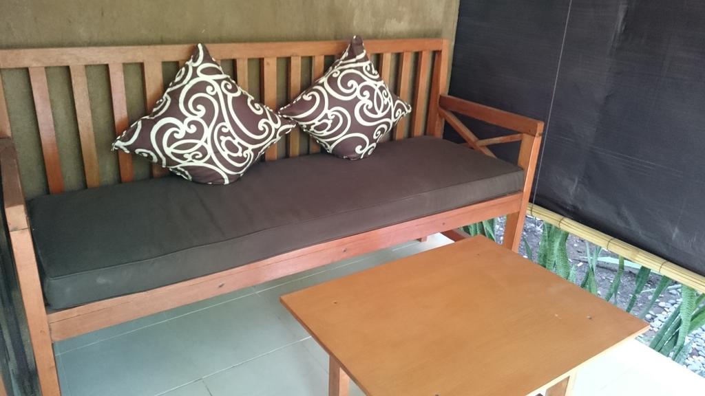 Barracuda Beach Hostel Amed  Ngoại thất bức ảnh