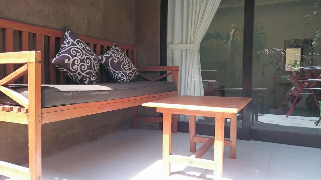 Barracuda Beach Hostel Amed  Ngoại thất bức ảnh