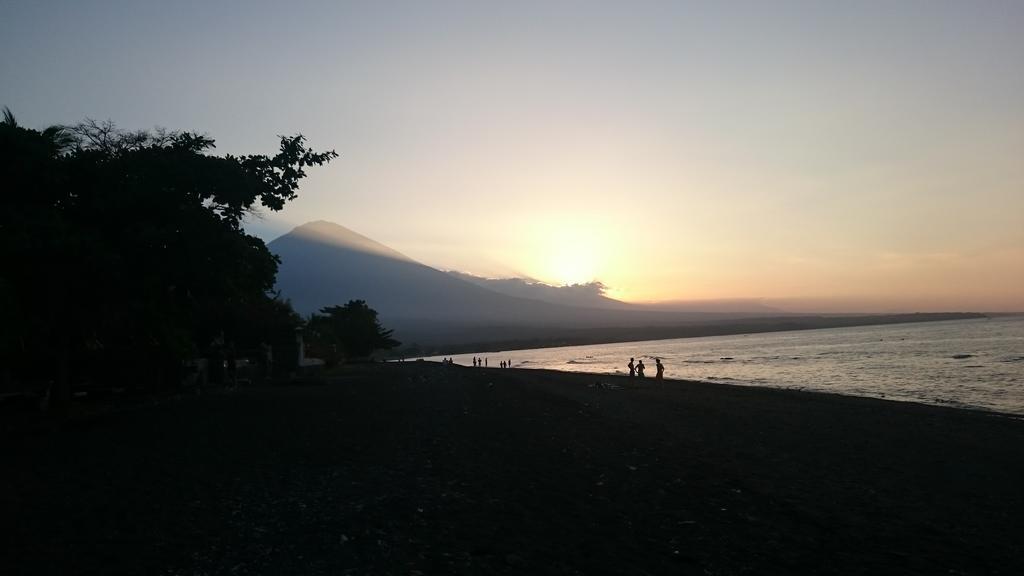 Barracuda Beach Hostel Amed  Ngoại thất bức ảnh